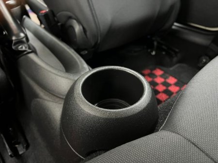 2017 MINI Cooper D - thumbnail 8