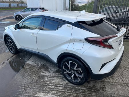 2017 Toyota C-HR 1.8 HYBRID AUTO LOW KM HIGH SPEC €16,950 thumbnail