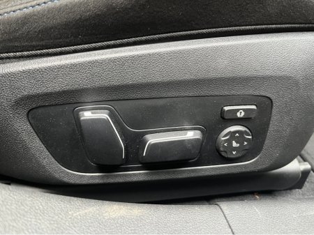 2025 BMW i4 - thumbnail 15