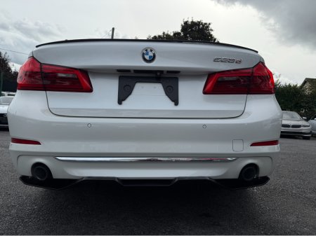 2017 BMW 5 Series - thumbnail 7