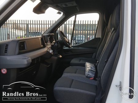 2025 Nissan Interstar - thumbnail 11