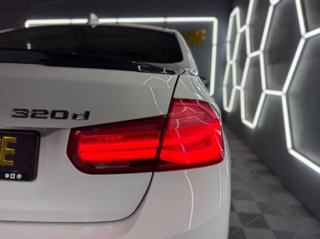 2016 BMW 3 Series 320d EfficientDynamics €13,950 thumbnail