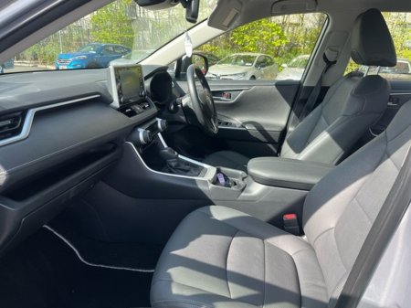 2019 Toyota Rav4 - photo 6