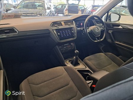 2019 Volkswagen Tiguan 150HP R-Line *Call Jonathan On 0879785383* €24,900 thumbnail