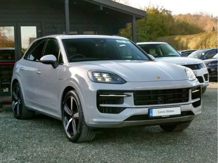 2024 Porsche Cayenne - thumbnail 5