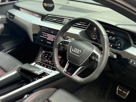 2024 Audi Q8 e-tron S LINE 55 E-TRON *PAN ROOF* €79,990 thumbnail