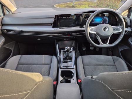 2022 Volkswagen Golf 1.5 TSI 130HP Style €24,999 thumbnail