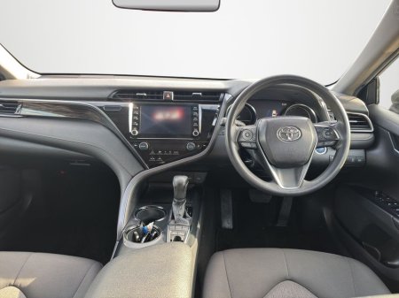 2020 Toyota Camry - thumbnail 11