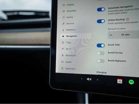 2019 Tesla Model 3 192 Tesla Model 3/New NCT/Irish/1yr warranty €19,888 thumbnail