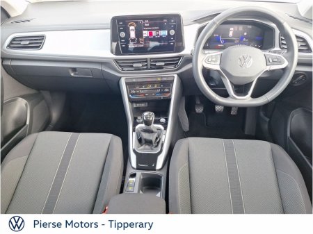 2025 Volkswagen T-Roc - thumbnail 4