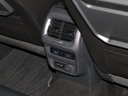 2020 Volkswagen Tiguan - thumbnail 15