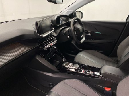 2022 Peugeot 208 - thumbnail 2