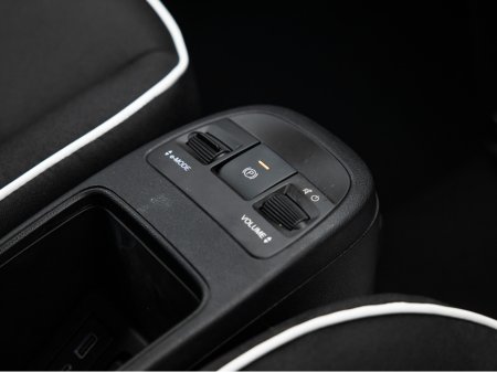 2025 Fiat 500e ICON 42KWH 3DR AUTO €19,950 thumbnail