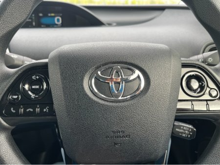 2020 Toyota Prius - thumbnail 10