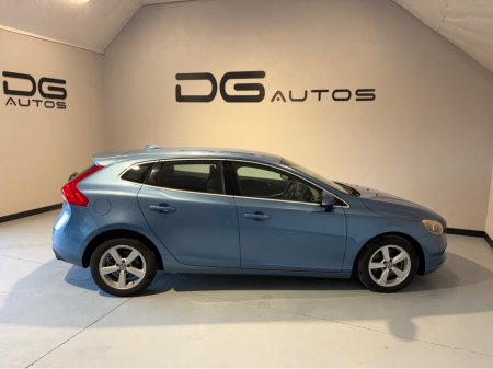 2015 Volvo V40 LOW KMS - AUTO - NEW NCT - REVERSE CAMERA €10,950