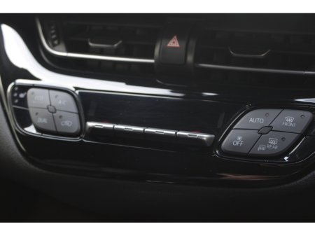 2017 Toyota C-HR - thumbnail 15