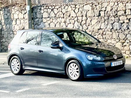 2012 Volkswagen Golf - thumbnail 2