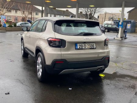 2025 Jeep Avenger 1.2 100Hp Mhev Altitude €28,895 thumbnail