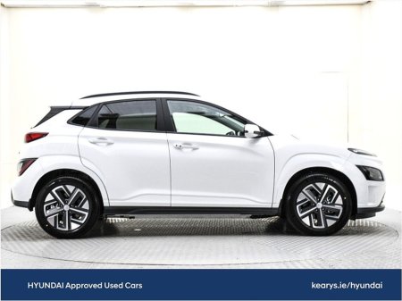 2023 Hyundai Kona EV Premium 64 kWh €23,777 thumbnail