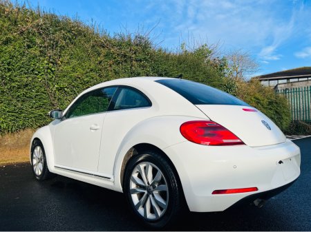 2015 Volkswagen Beetle - thumbnail 5