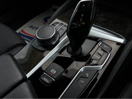 2017 BMW 5 Series - thumbnail 16