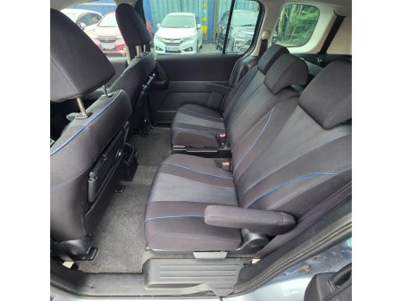 2011 Mazda Mazda5 - thumbnail 15