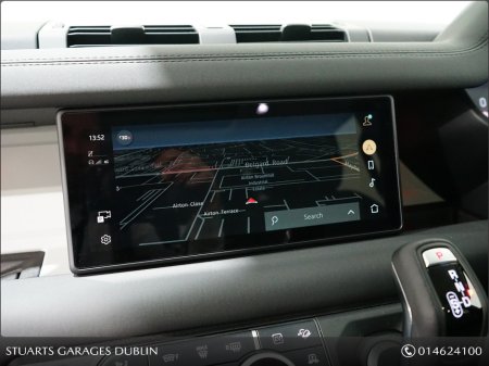 2023 Land Rover Defender - thumbnail 13