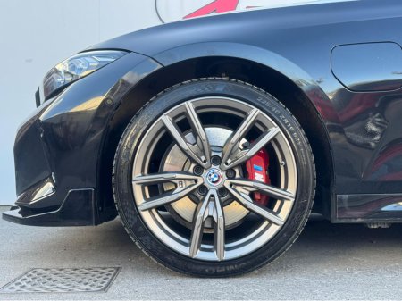 2021 BMW 3 Series - thumbnail 6