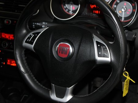 2017 Fiat Punto Lounge 1.2 8V 69HP 4DR €8,750 thumbnail