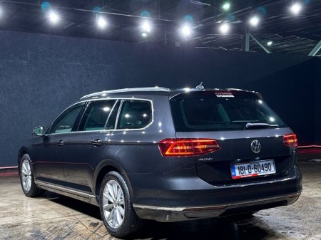 2018 Volkswagen Passat ESTATE - 1.4L TSI AUTOMATIC - HALF LEATHER UPHOLSTERY - REVERSE CAMERA/PARKING RADAR - CRUISE CONTROL €20,950 thumbnail
