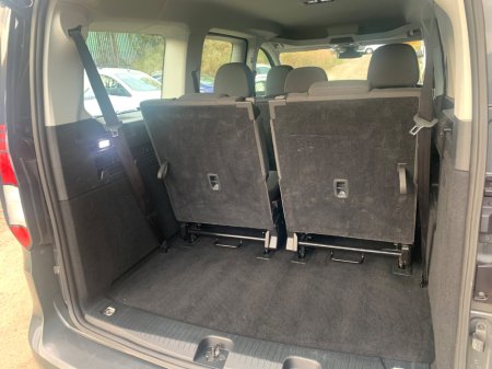 2023 Volkswagen Caddy MAXI LIFE 2.0 TDI DSG 7 SEATER // GREAT CONDITION // ONE OWNER // DOCUMENTED SERVICE HISTORY // 02/27 NCT AND €210 ROAD TAX // €38,950 thumbnail