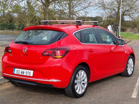 2013 Opel Astra - thumbnail 3