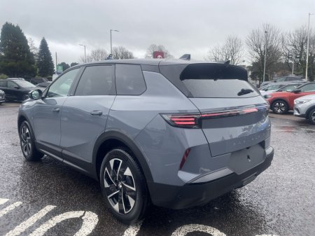 2026 Opel Grandland GRANDLAND GS 1.2 HYBRID 145BHP thumbnail