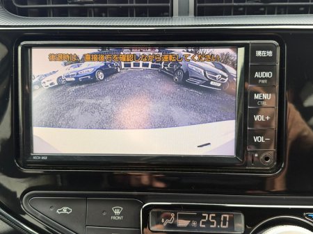 2019 Toyota Aqua - thumbnail 11