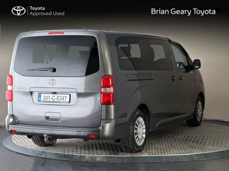 2024 Toyota Proace Verso - thumbnail 2