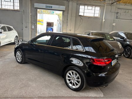 2017 Audi A3 - thumbnail 8