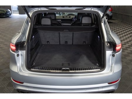 2020 Porsche Cayenne - thumbnail 13