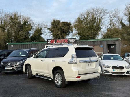 2017 Toyota Landcruiser  thumbnail