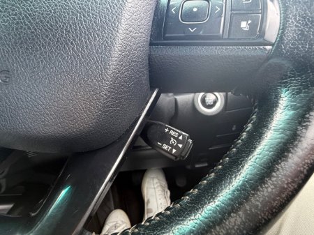 2018 Toyota Hilux - thumbnail 21