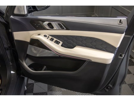 2023 BMW X5 M Competition €129,950 thumbnail