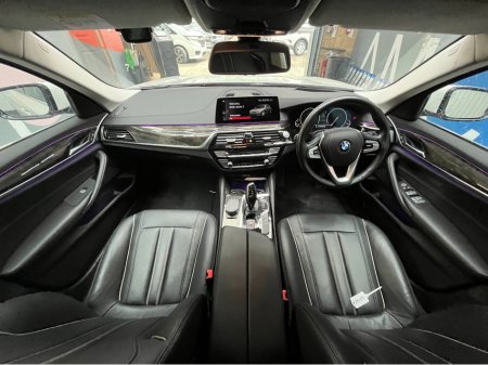 2018 BMW 5 Series - thumbnail 16