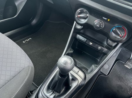 2025 Kia Picanto 1.0 PE2 MT thumbnail