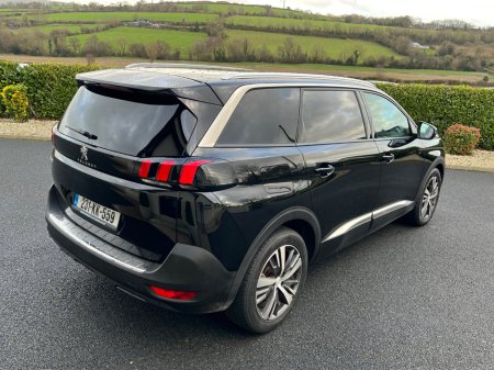 2023 Peugeot 5008 1.5 BlueHDi 130bhp Allure €33,950 thumbnail