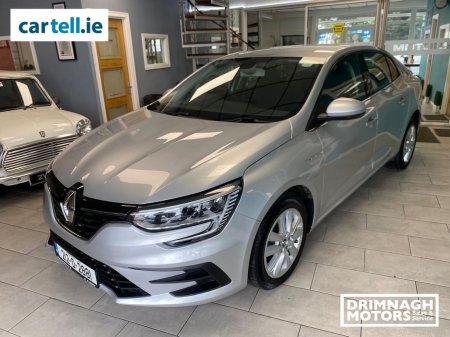 2021 Renault Megane Play TCE 120 6dfull 4DR €15,950