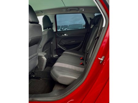 2018 Peugeot 308 - thumbnail 19