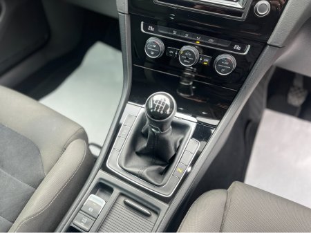 2015 Volkswagen Golf HIGHLINE 1.2 TSI MANUAL 110HP, NEW NCT 11/2026, LOW TAX, LOW INSURANCE €14,495 thumbnail