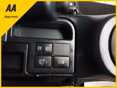 2017 Toyota Yaris 1.5 PETROL HYBRID ONLY 22,776kms COMPREHENSIVE SERVICE HISTORY (9 STAMPS) FACTORY IMMOBILISER PUSH BUTTON START MUTLIFUNCTION STEERING WHEEL AUTO HEADLIGHTS REVERSE CAMERA ANDROID AUTO & APPLE CARPLAY €14,950 thumbnail