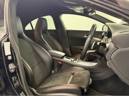 2019 Mercedes-Benz CLA Class - thumbnail 13