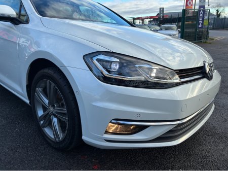 2020 Volkswagen Golf ( 202 REG 1.4 TSI LEATHER LEATHER SEATS VIRTUAL CLOCKS  SAT NAV  LEATHER  SEATS - VIRTUAL CLOCKS -REVERSE CAMERA - NAVIGATION - CARPLAY - ANDROID AUTO- BLIND SPOT REAR TRAFFIC ASSIST - DISCOVER PRO €22,950 thumbnail