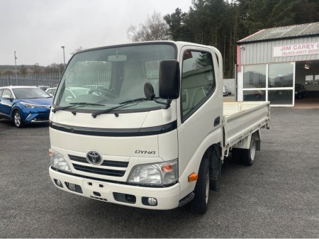 2013 Toyota DYNA - thumbnail 3
